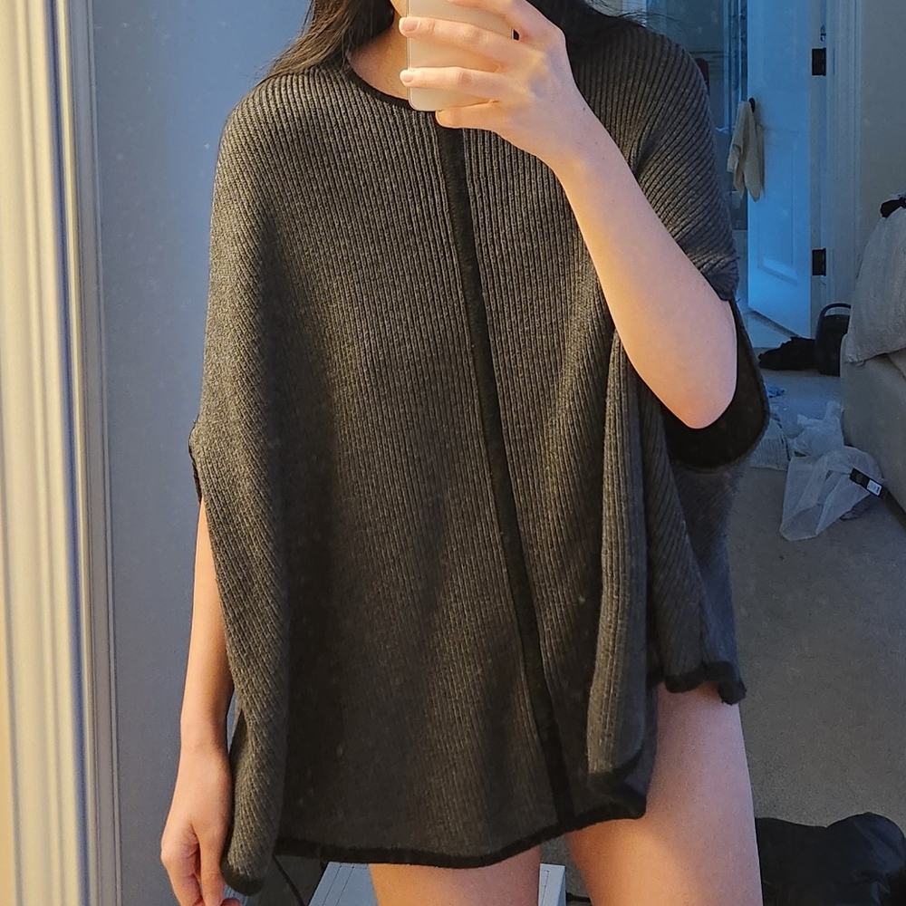 Forever 21 Women's Gray Knit Poncho Sweater
